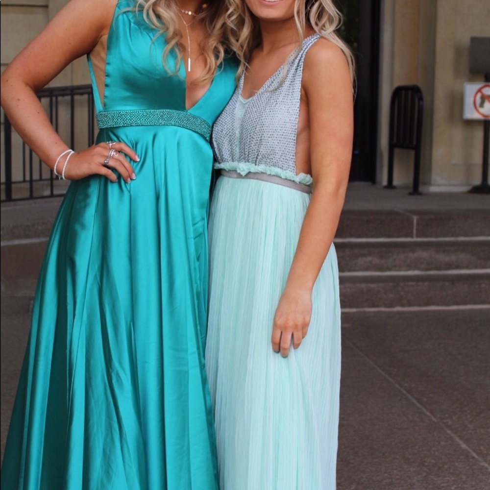 Sherri Hill prom dress worn once